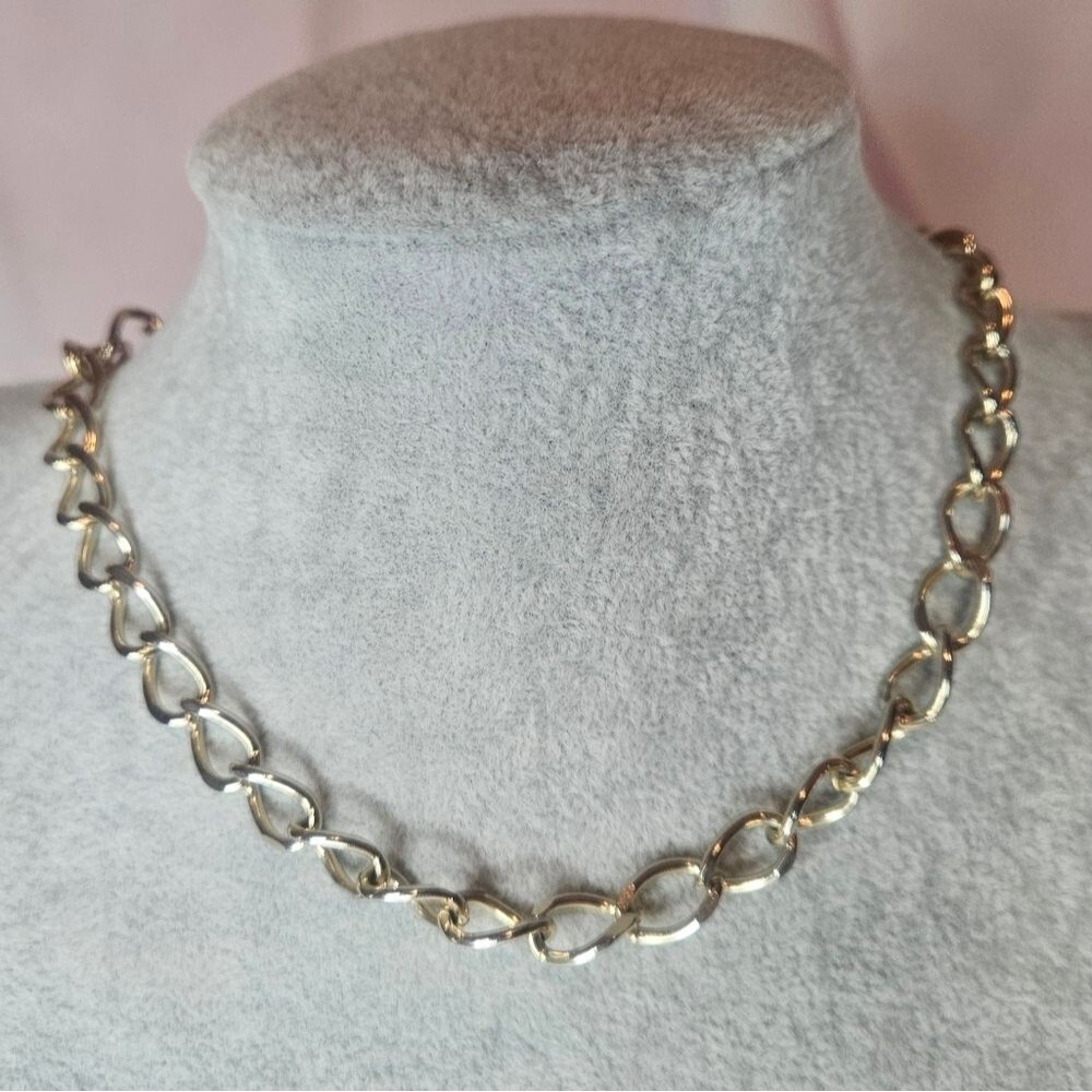 Vintage Gold Tone Thick Chain Necklace 16" GUC 90s-Y2K
